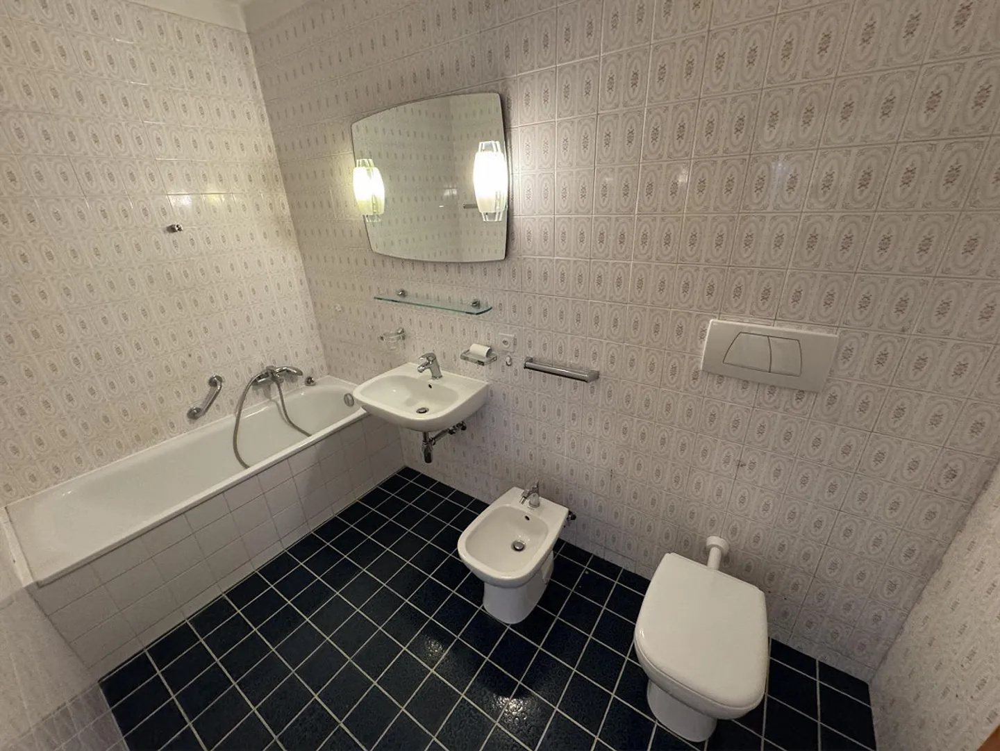 Spacious 4.5-room apartment for rent in Novazzano - ideal for families - Photo 13 of 16