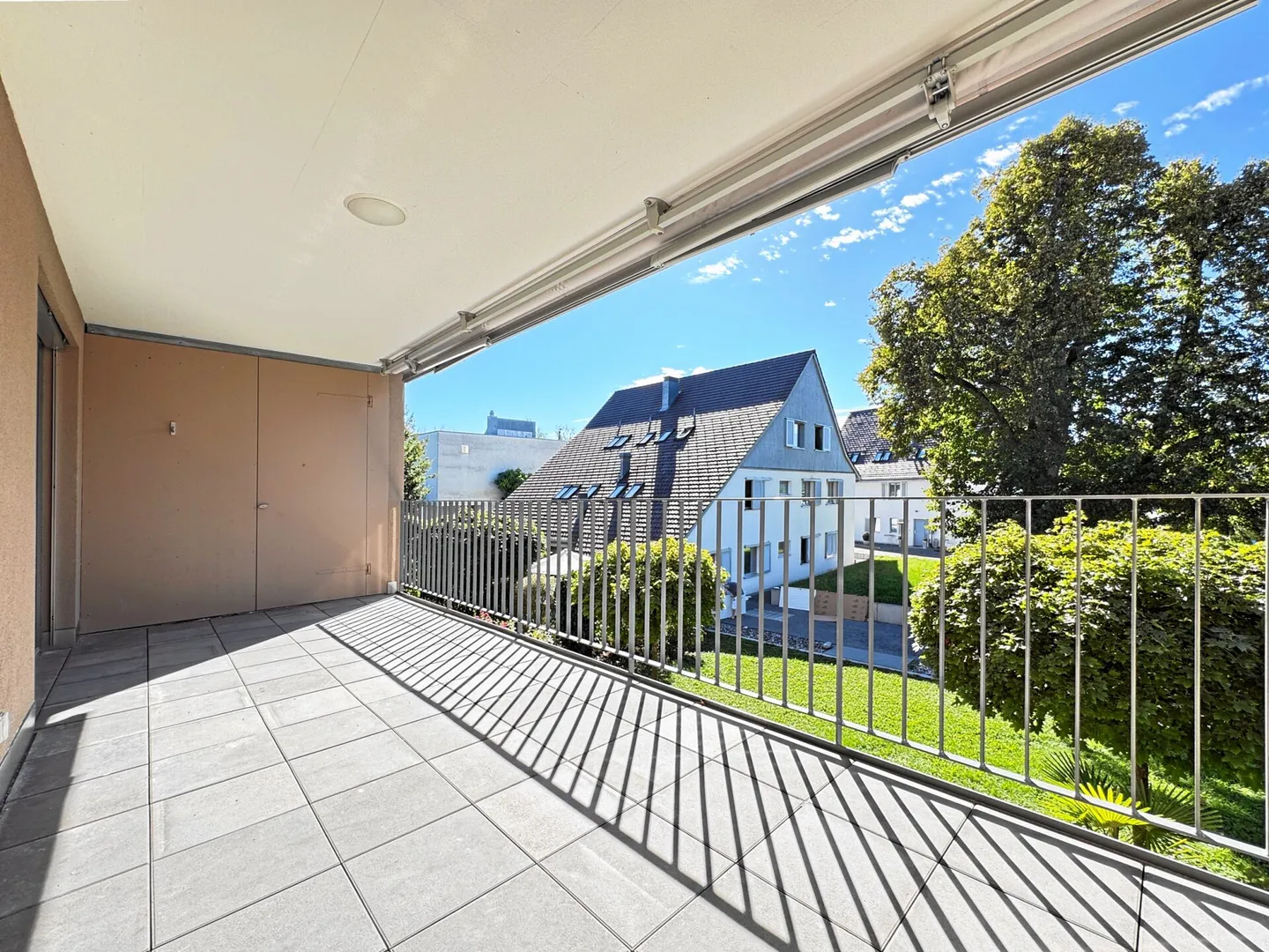 Helle 3,5 Zimmer Wohnung mit grossem Balkon - Foto 7 von 12