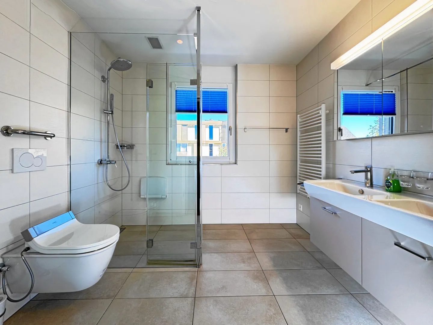 Helle 3,5 Zimmer Wohnung mit grossem Balkon - Foto 8 von 12