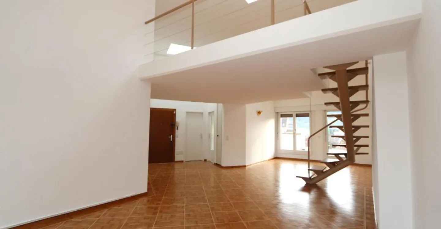 5-room apartment - Photo 1 of 15