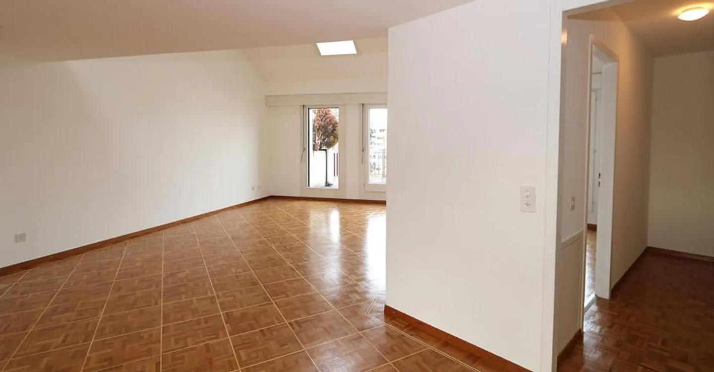 5-room apartment - Photo 3 of 15