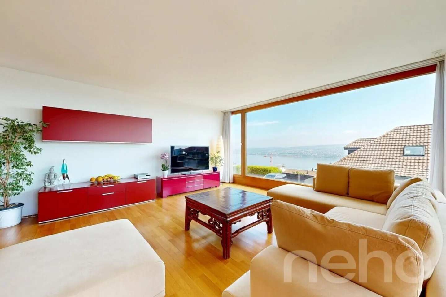 Geräumige Terrassenwohnung mit Seesicht - Foto 1 von 12