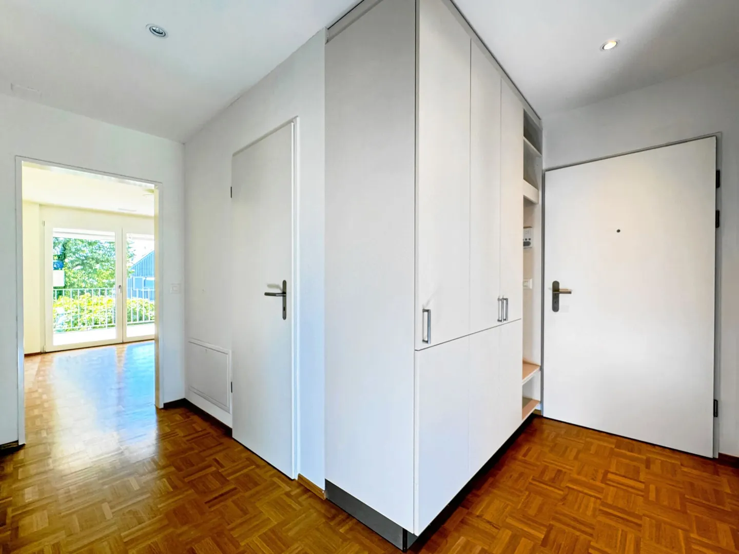 Helle 3,5 Zimmer Wohnung mit grossem Balkon - Foto 10 von 12