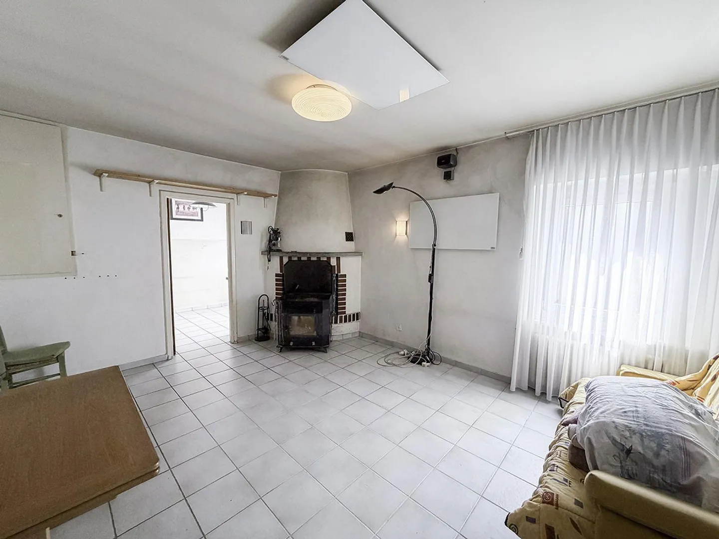 Grande maison unifamiliale à rénover complètement - Photo 6 sur 30
