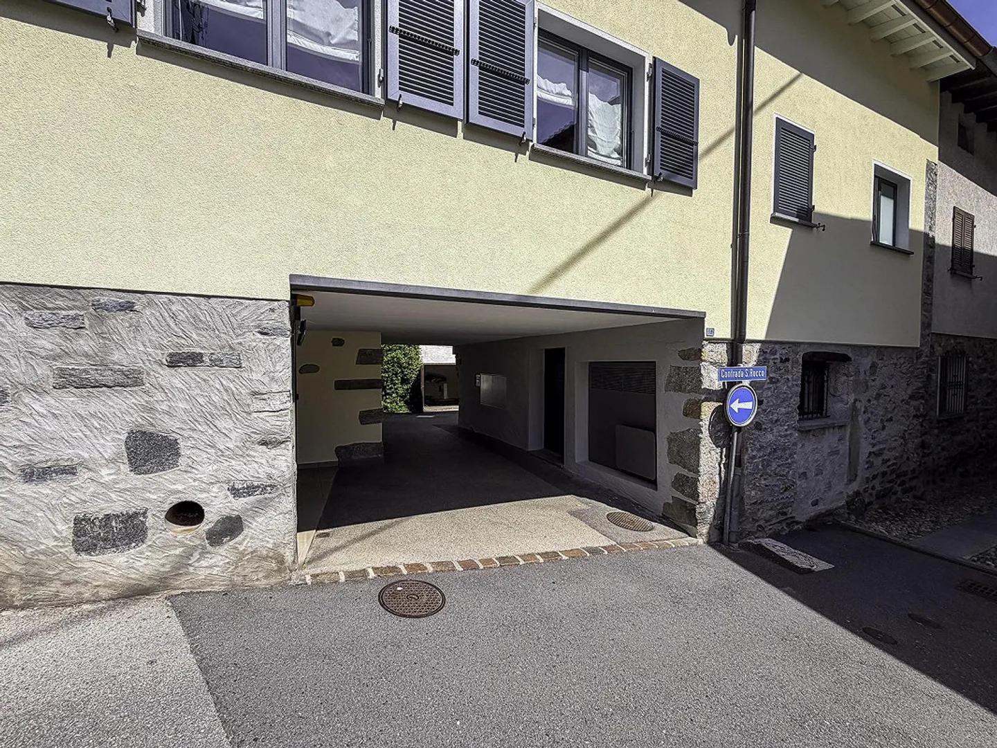 Grande maison unifamiliale à rénover complètement - Photo 23 sur 30