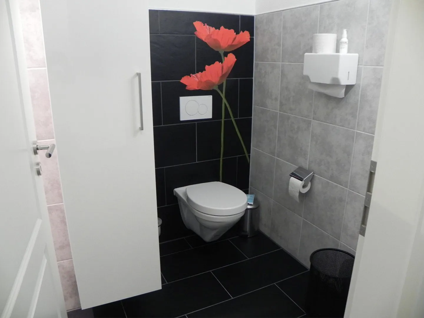 Salle de pratique ou bureau inondée de lumière - Photo 5 sur 8