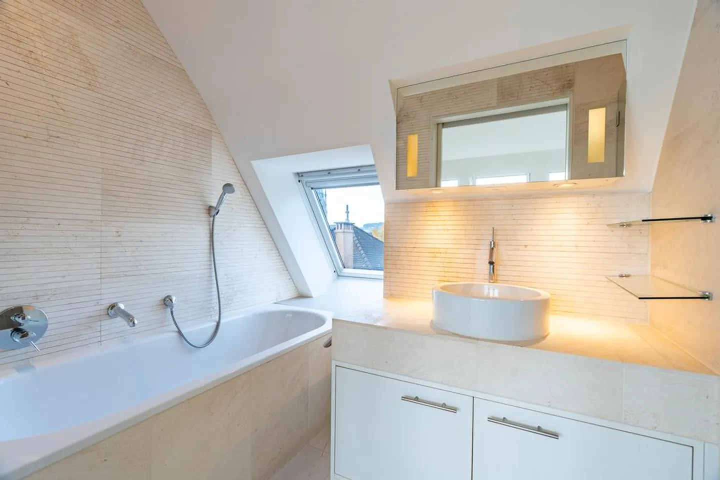 Vivre au-dessus des toits de Zurich - Votre appartement en attique de rêve - Photo 7 sur 12