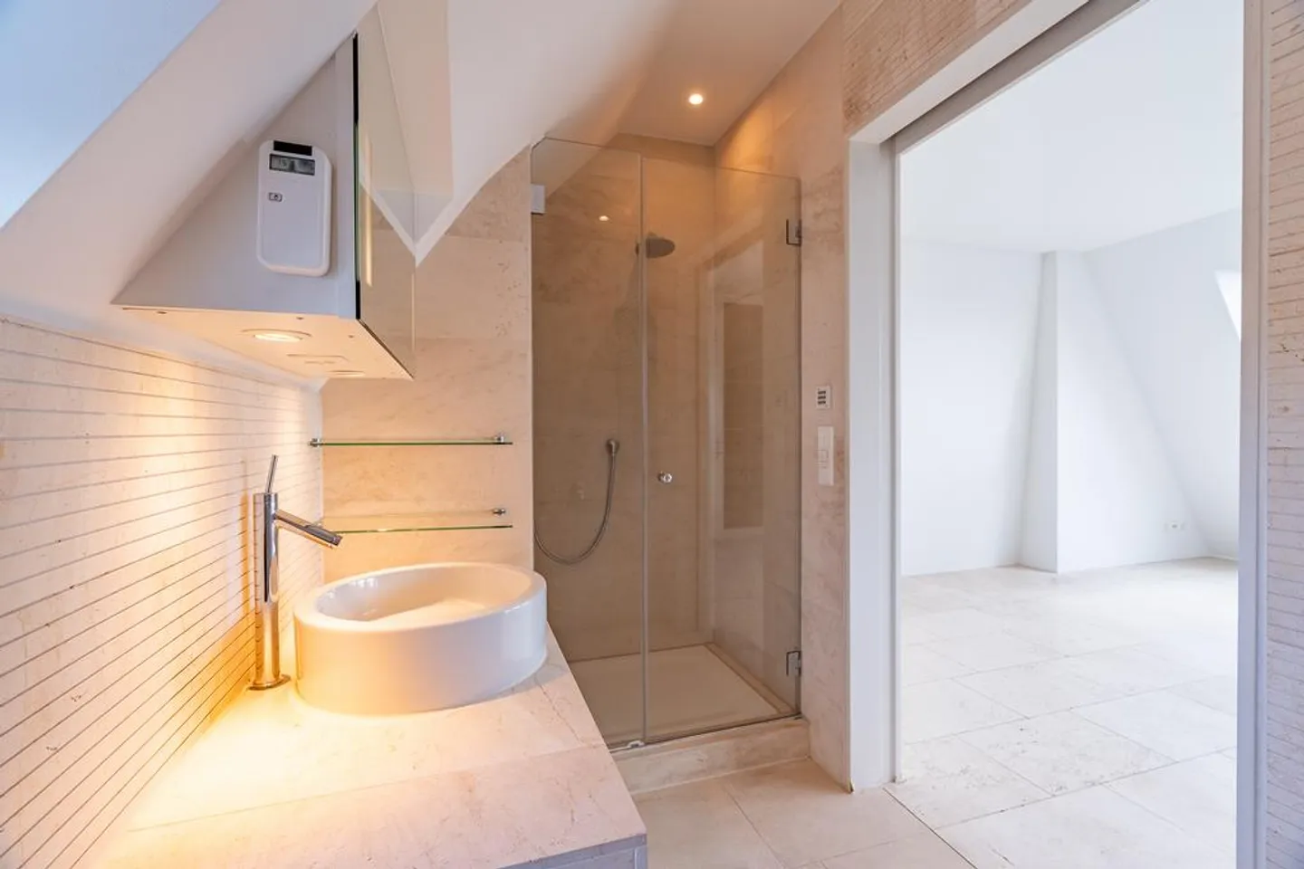 Vivre au-dessus des toits de Zurich - Votre appartement en attique de rêve - Photo 8 sur 12