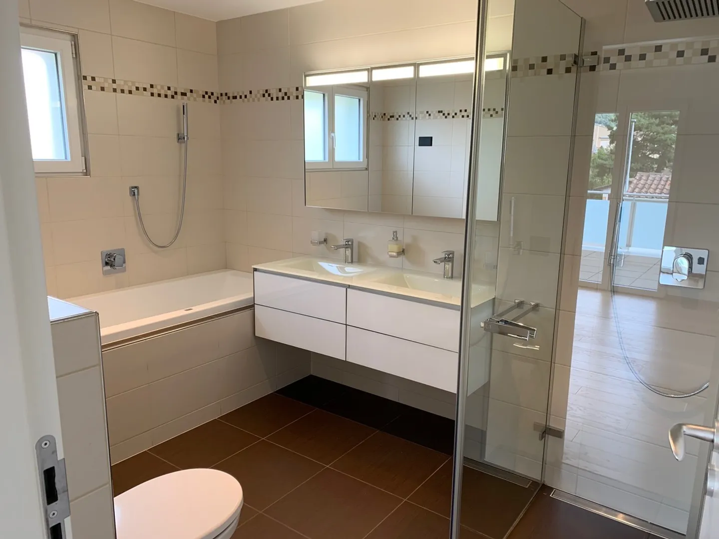 Magnifica casa a schiera di 8 stanze con terrazza e giardino - Foto 19 di 27