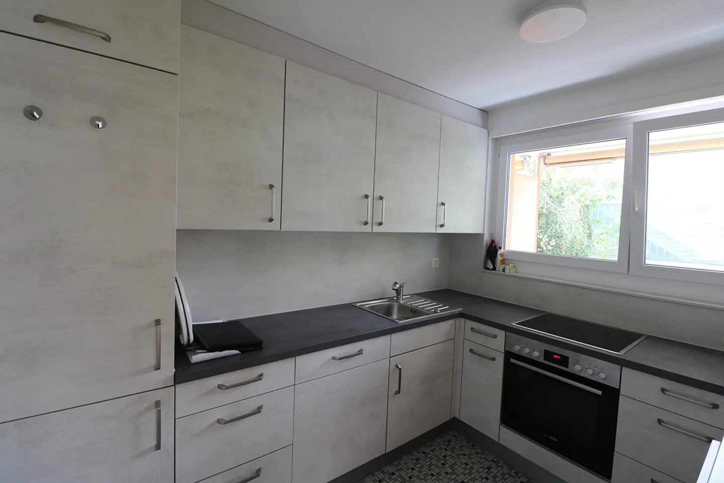 Helle 4-Zimmerwohnung mit Balkon - Foto 5 von 13
