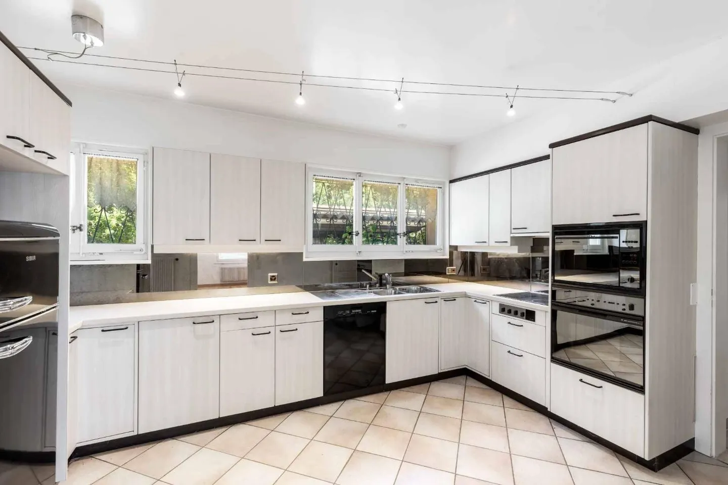 Propriété élégante avec vue panoramique - Photo 2 sur 8