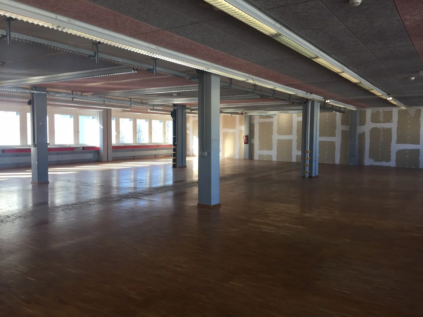 Office/Commercial Space in the BUG Area - Photo 9 of 12