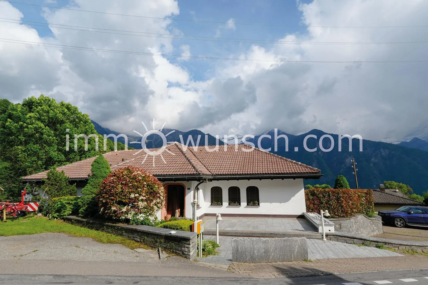 Two-Generation House with Building Reserve, 4 ½ Room Apartment on the Upper Floor and 2 ½ Room... - Photo 3 of 13