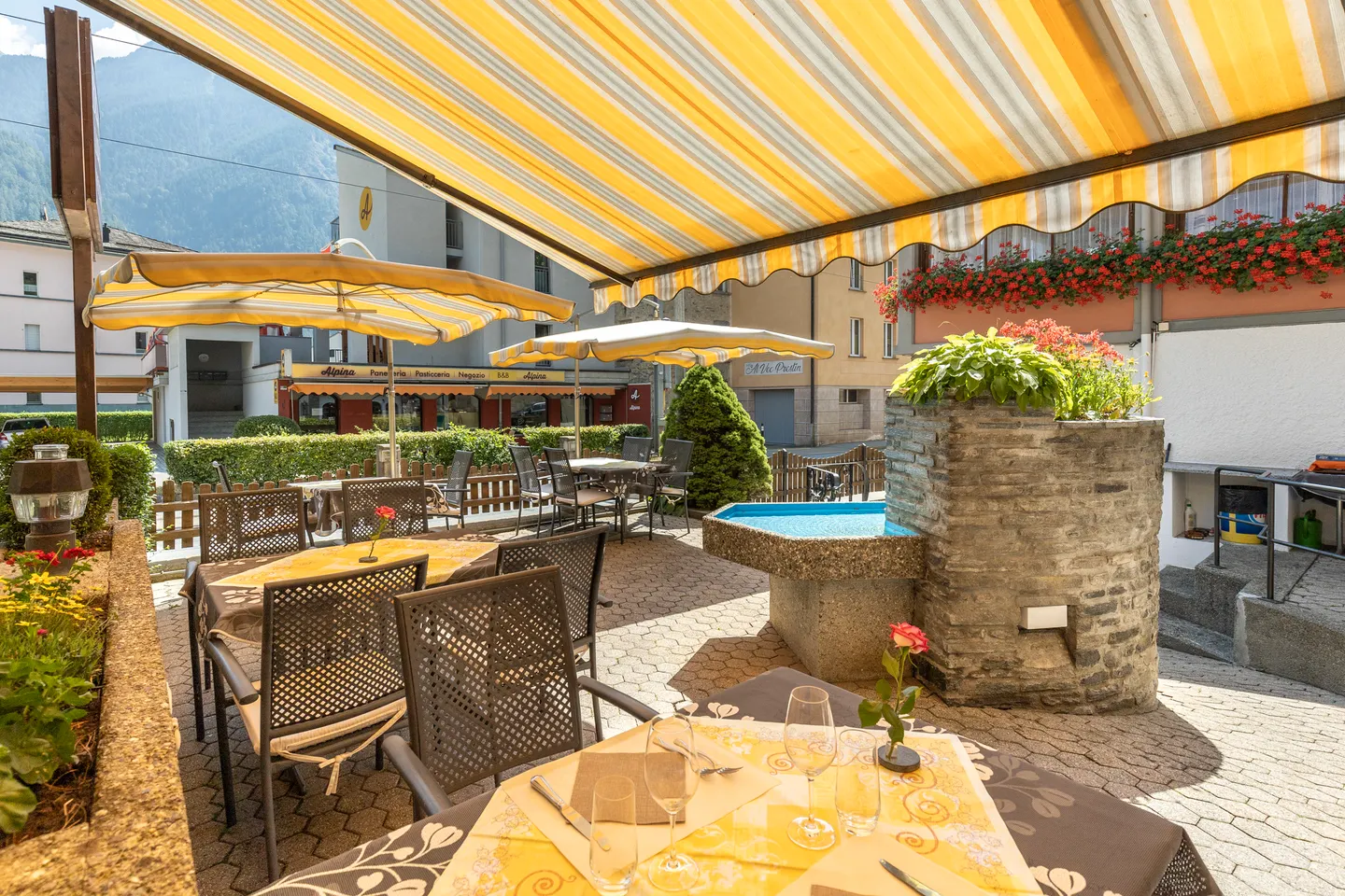 Charmant Hôtel-Restaurant avec Jardin - Photo 9 sur 9