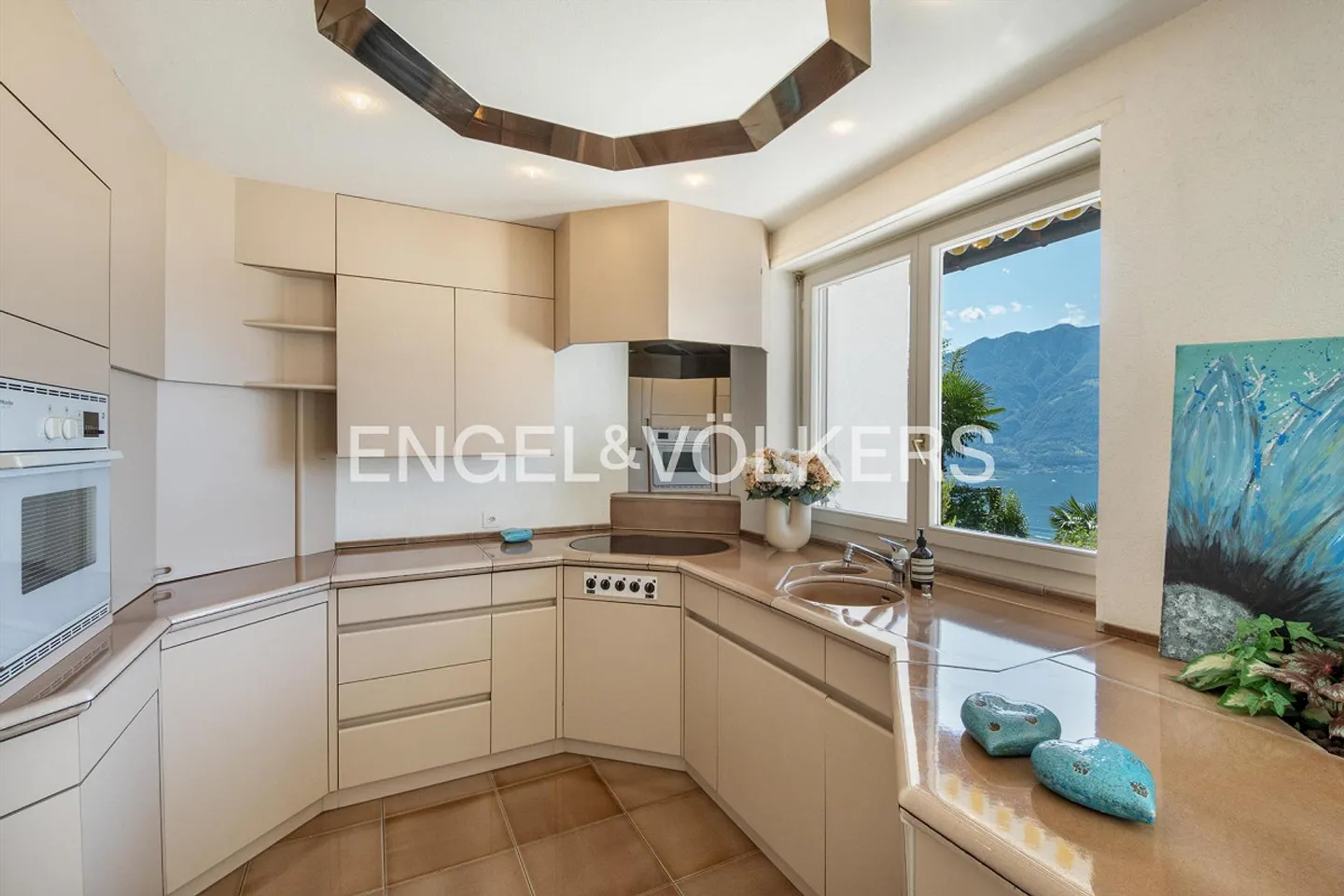 Bellissima villa Frank con vista mozzafiato sul lago (53) - Foto 6 di 19