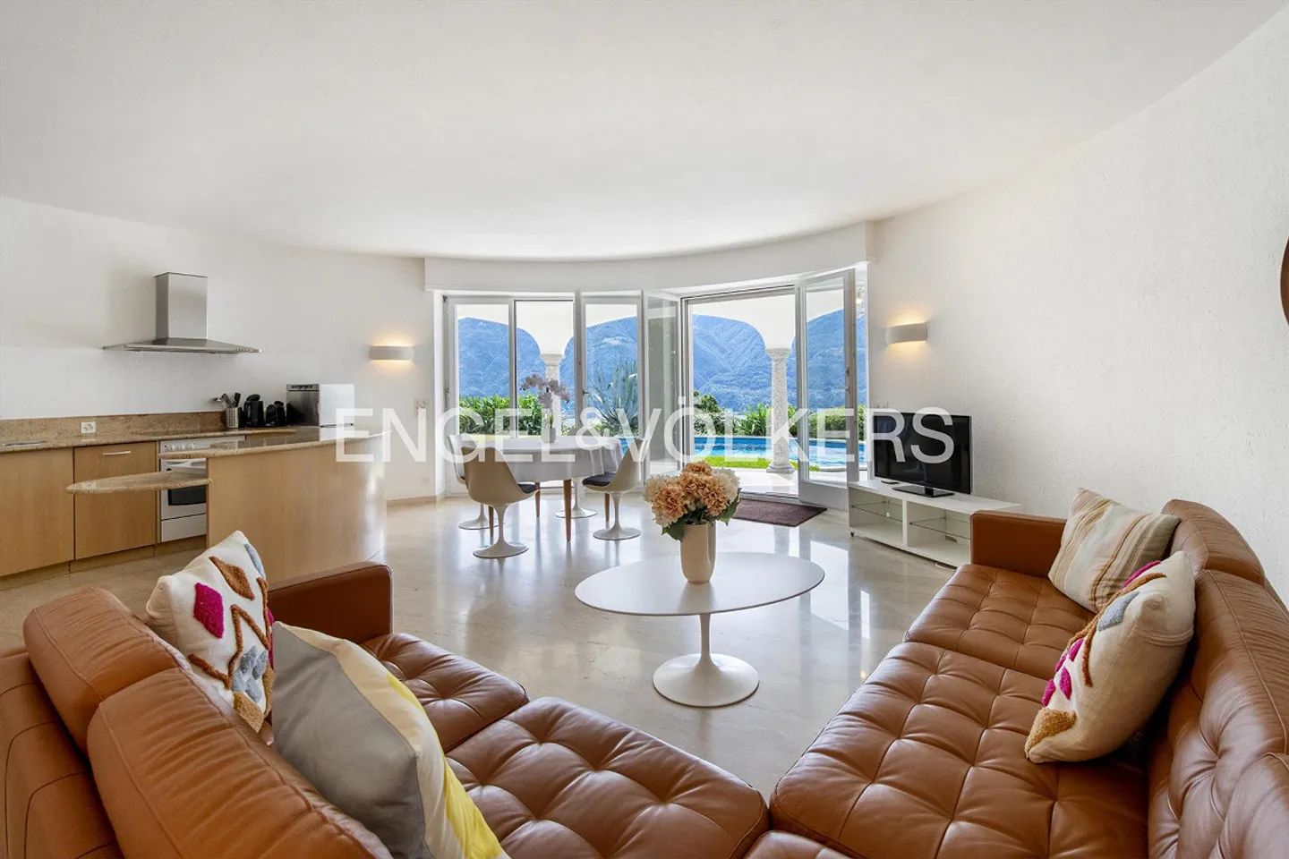 Bellissima villa Frank con vista mozzafiato sul lago (53) - Foto 9 di 19