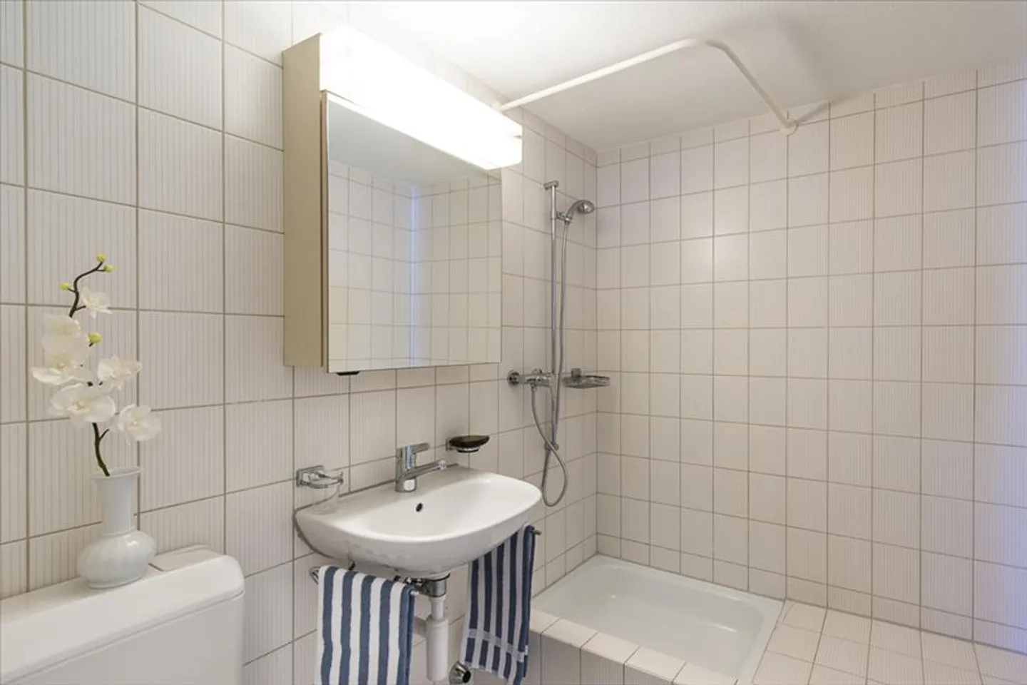 Grosszügige 2.5-Zimmer-Wohnung - Foto 6 von 8