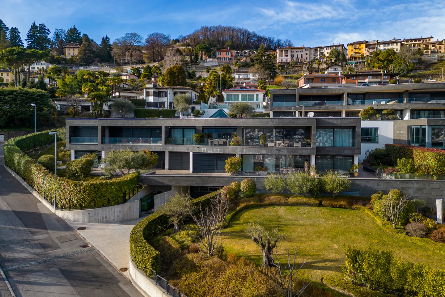 APPARTAMENTO IN UNA RESIDENZA CON PISCINA E PALESTRA - Foto 3 di 14