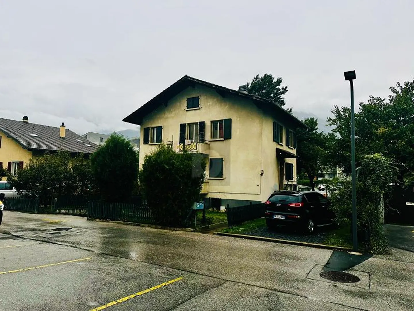 À rénover avec extension ou nouvelle construction - Photo 1 sur 6