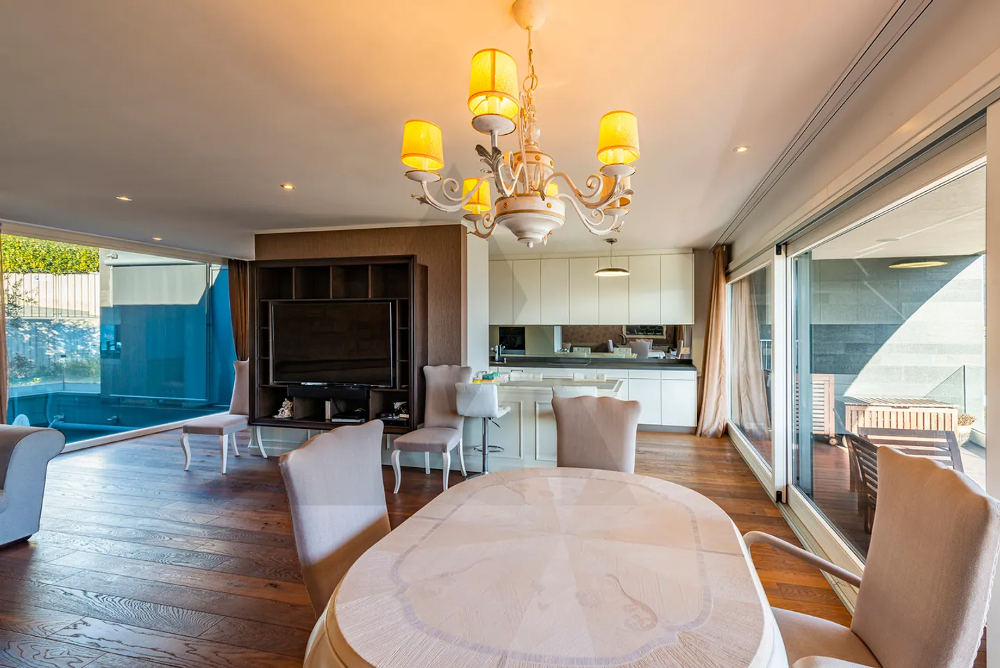 APPARTAMENTO IN UNA RESIDENZA CON PISCINA E PALESTRA - Foto 5 di 14