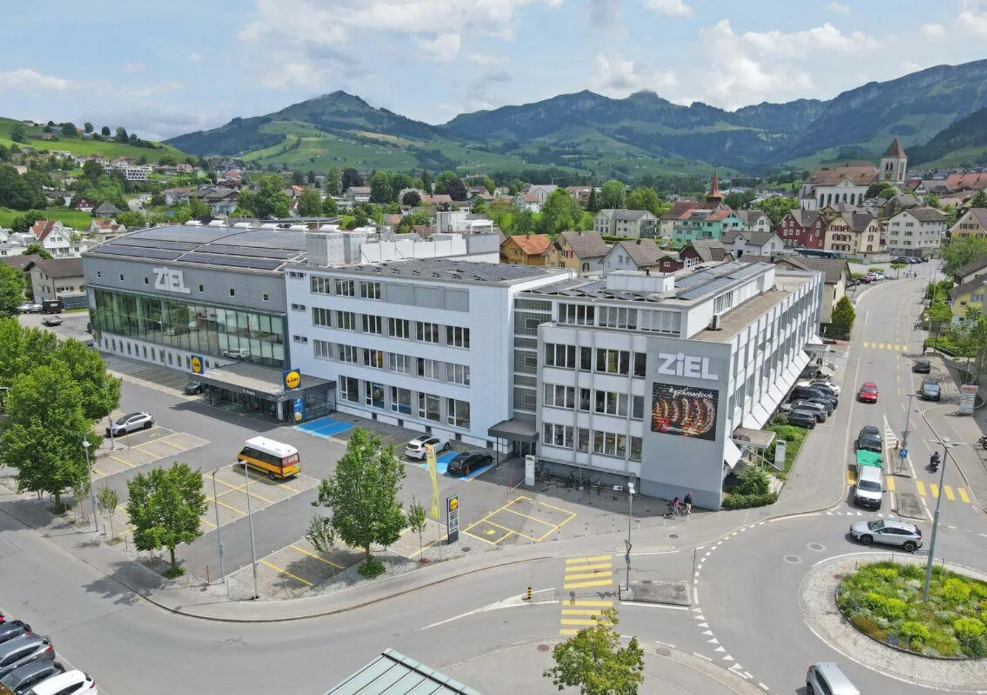 Zone Cible Appenzell - Votre Espace pour de Nouvelles Opportunités ! - Photo 1 sur 12