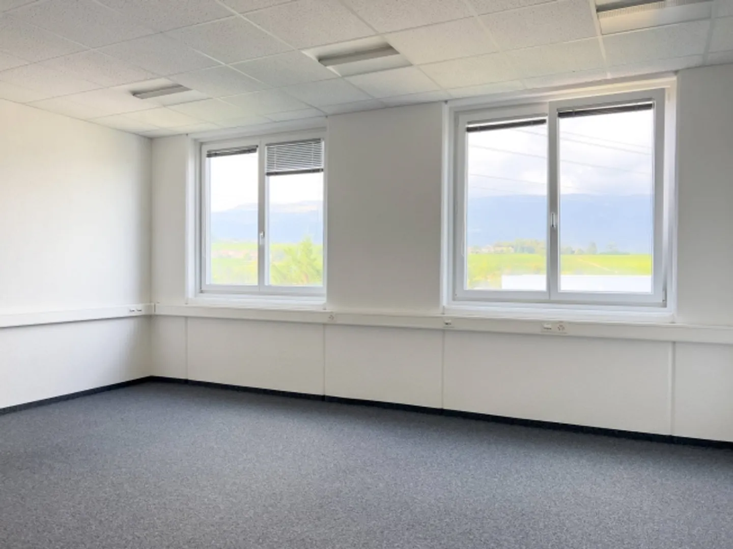 «Büros, Verwaltungsräume von 373 m2 zu vermieten in Satigny» - Foto 2 von 6