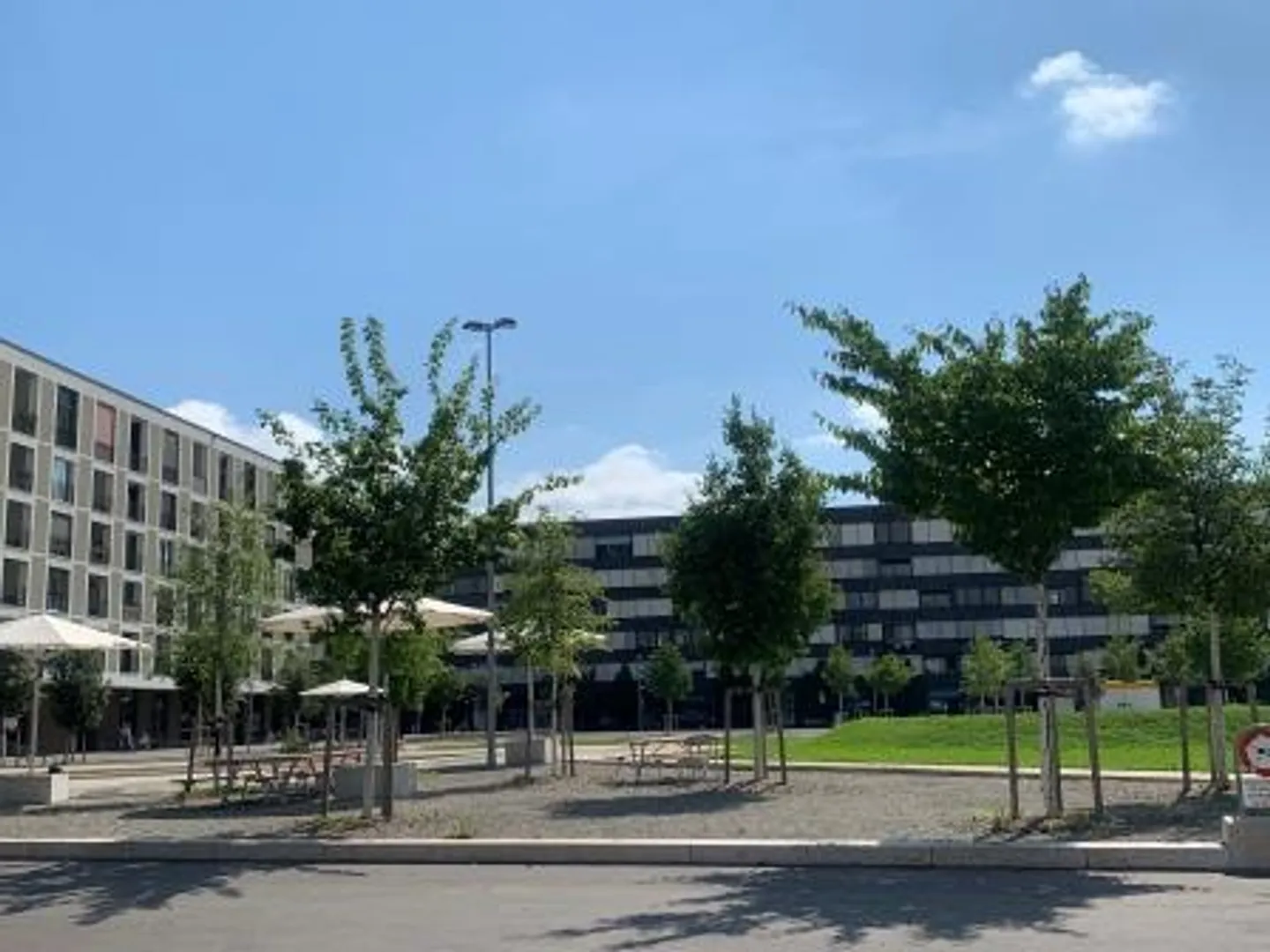 Vivre à Bâle : Appartement lumineux de 3,5 pièces au 3ème étage - Photo 1 sur 7