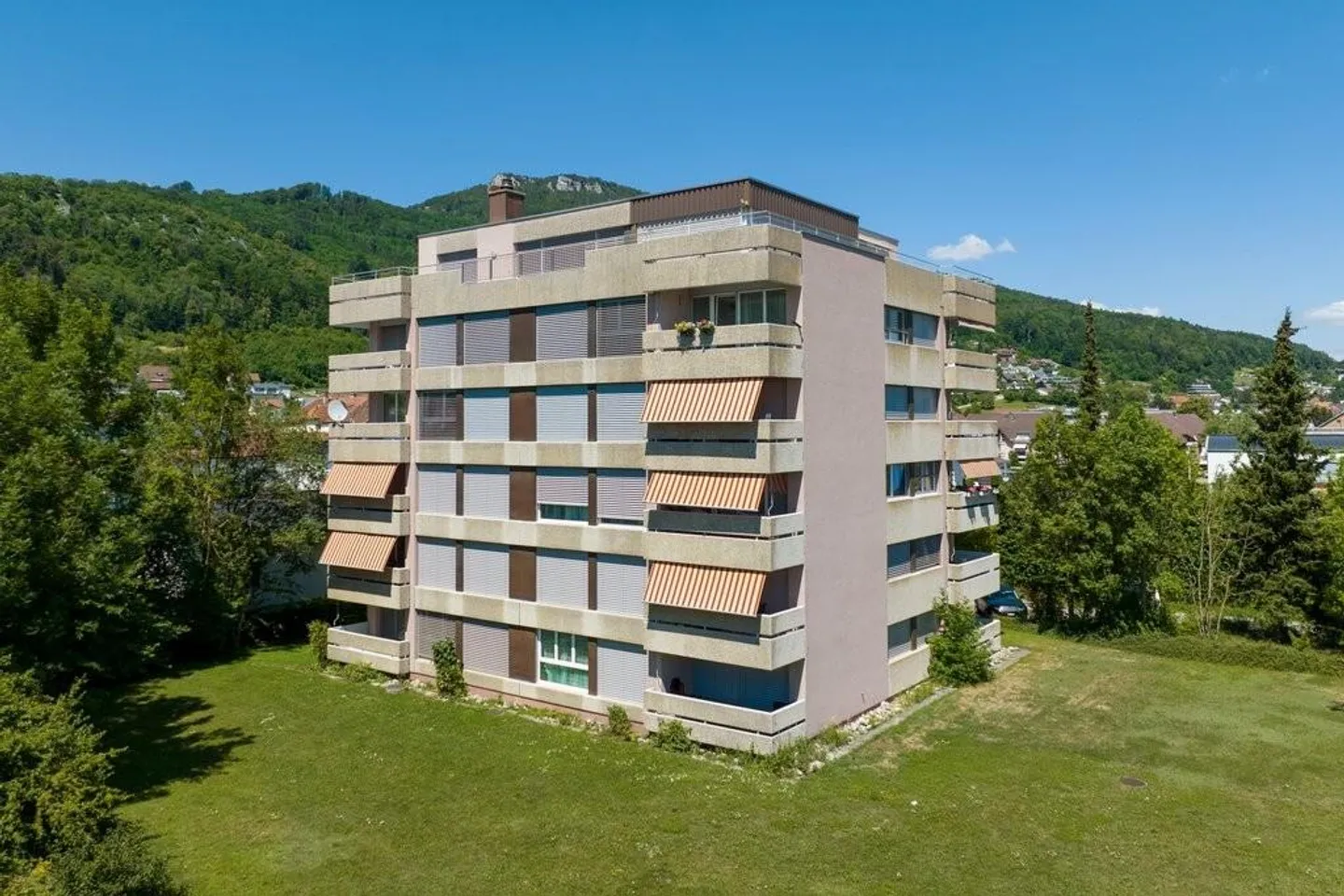 Appartamento 3.5 locali al 2° piano con balcone soleggiato - Foto 8 di 11