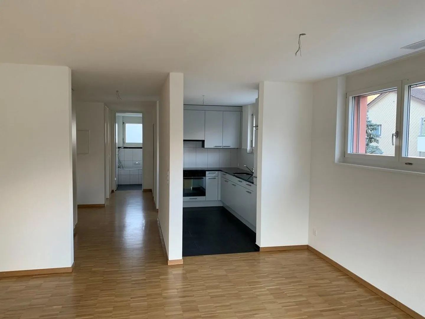 Charming, sunny apartment with terrace - Photo 4 of 6