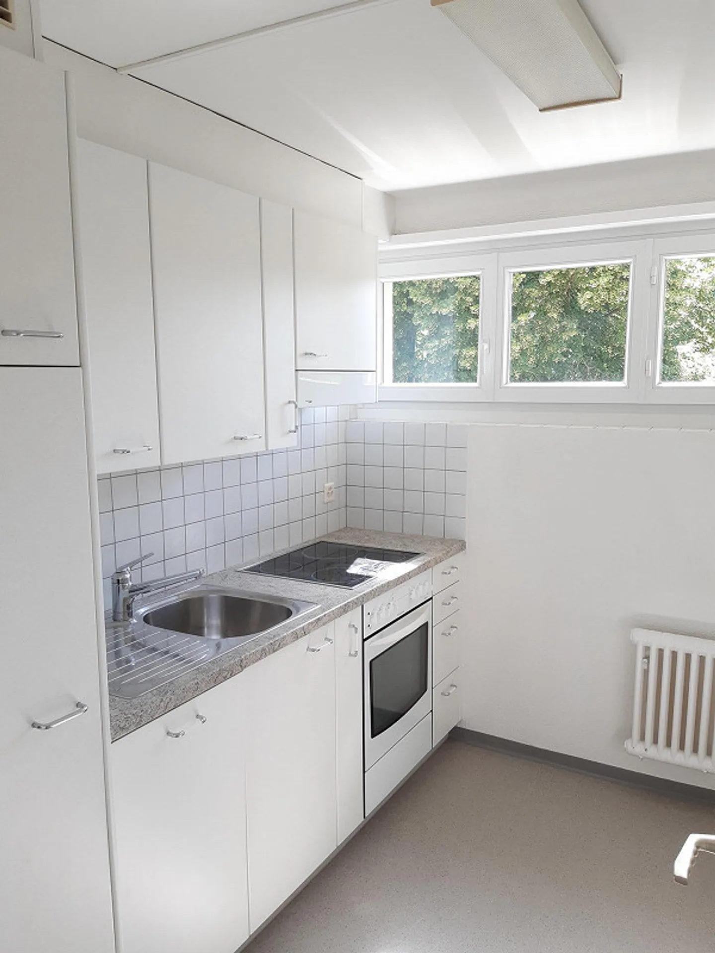 Preiswerte 4 ½ Zimmerwohnung in Niederuzwil - Photo 4 of 13