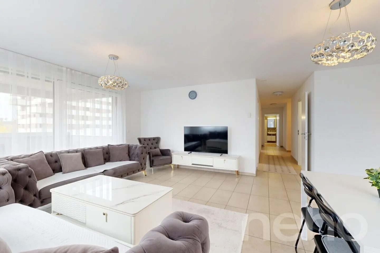 Helle 4,5-Zimmer-Wohnung mit Balkon in Payerne - Foto 5 von 12