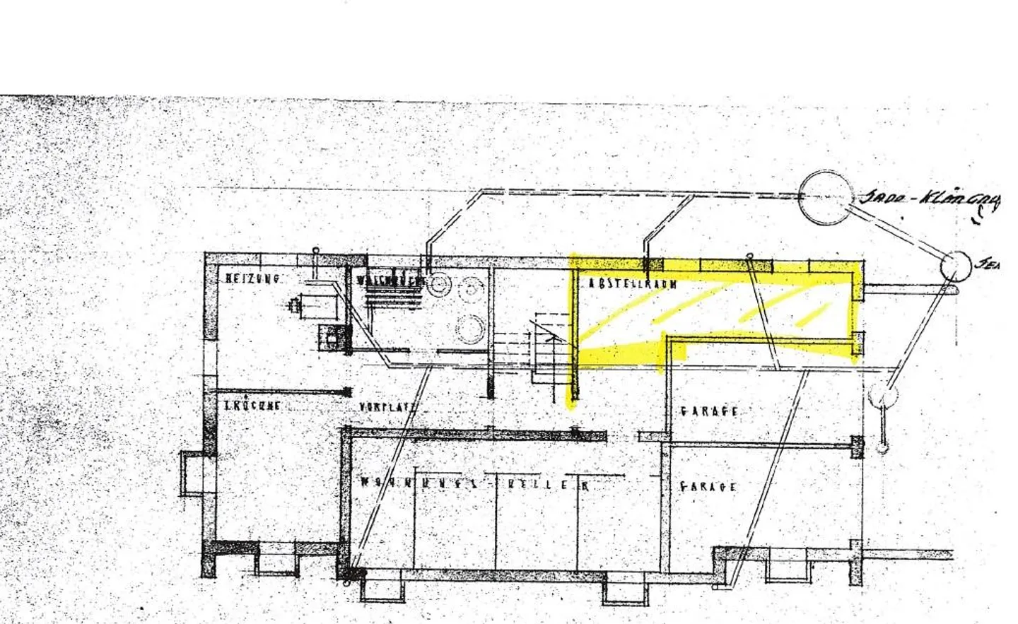 Stanza per hobby con pavimento piastrellato e accesso privato in affitto - Foto 2 di 2