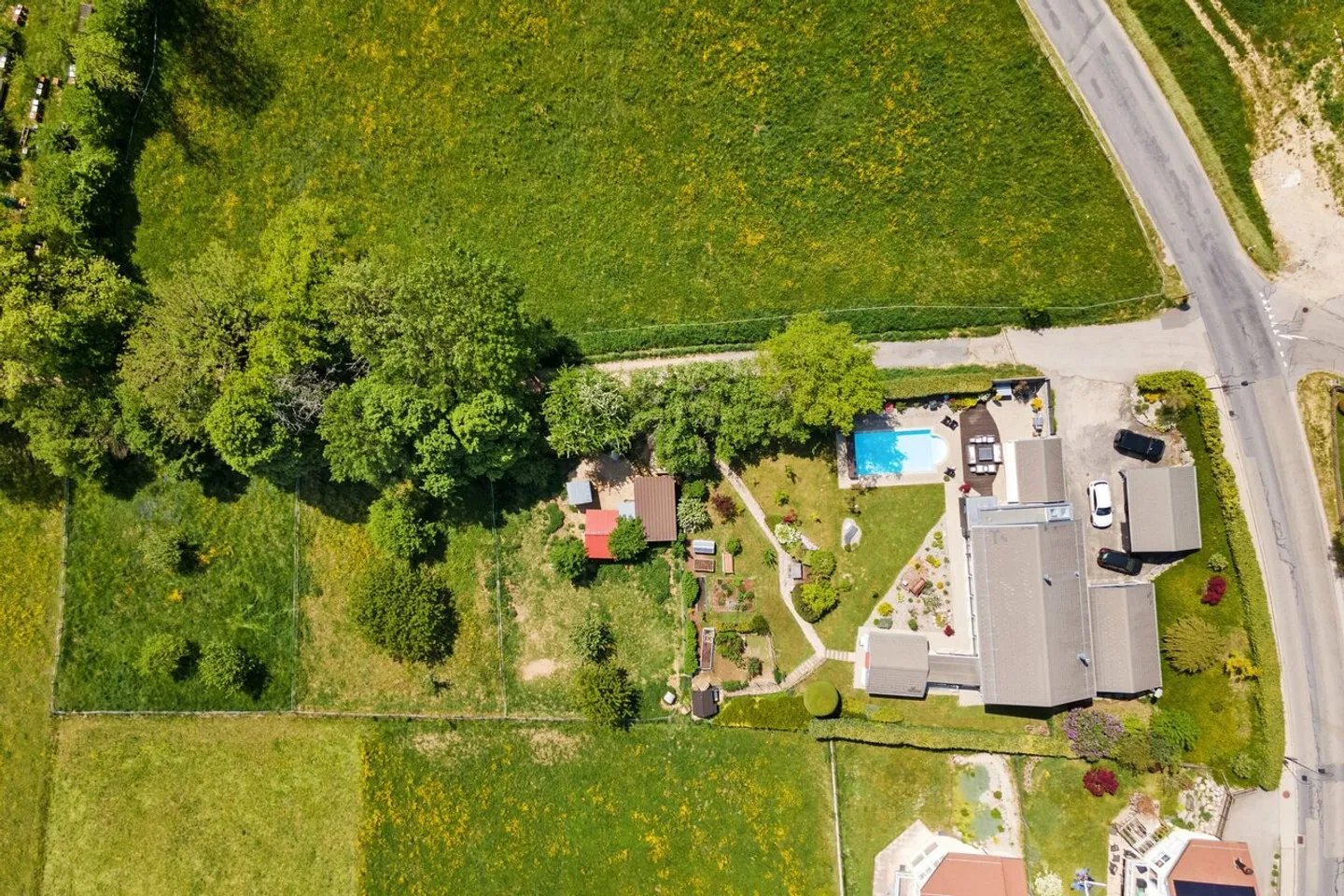 Zeitgenössische Villa mit Blick auf den See und die Alpen - Foto 31 von 41