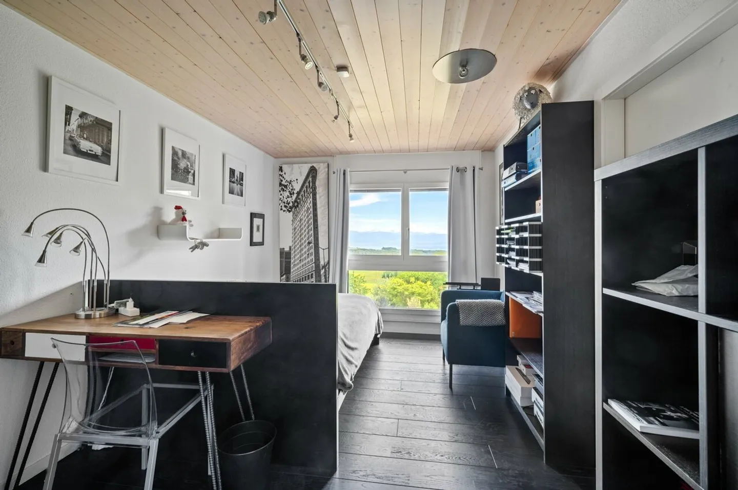 Zeitgenössische Villa mit Blick auf den See und die Alpen - Foto 18 von 41