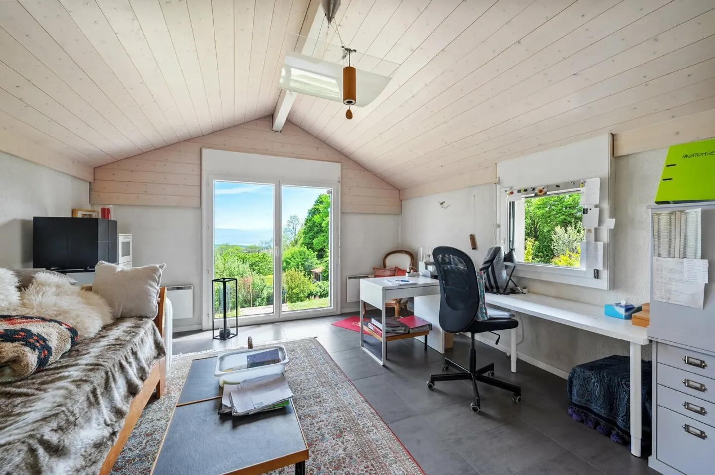 Zeitgenössische Villa mit Blick auf den See und die Alpen - Foto 23 von 41