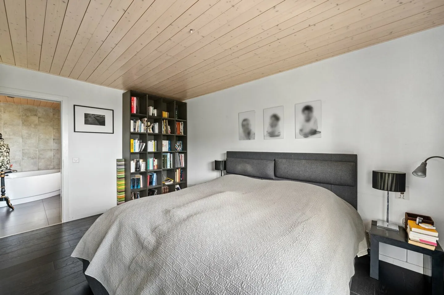 Zeitgenössische Villa mit Blick auf den See und die Alpen - Foto 39 von 41