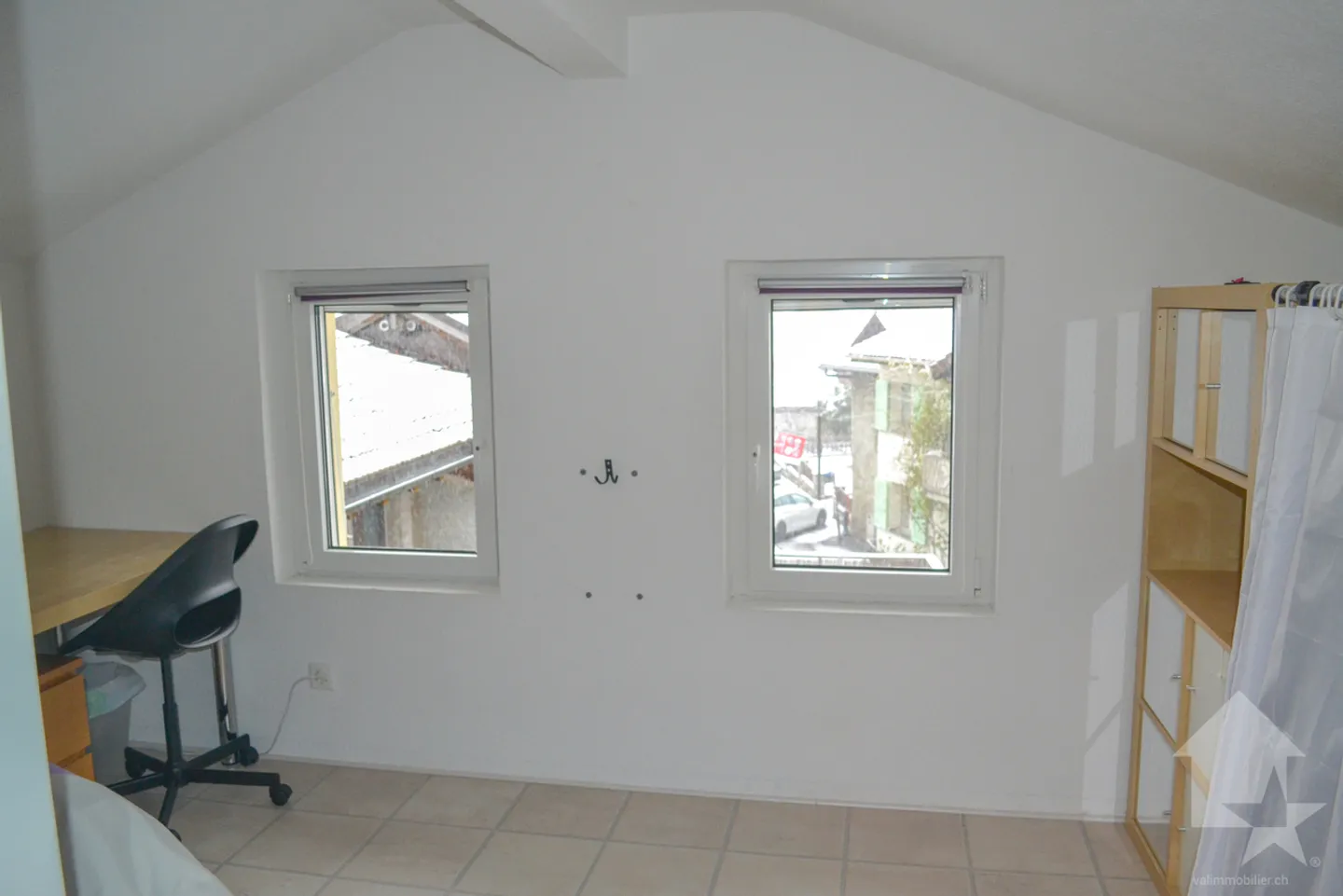 Beautiful renovated village house with taste, 5.5 rooms over 2 floors - Photo 11 of 13