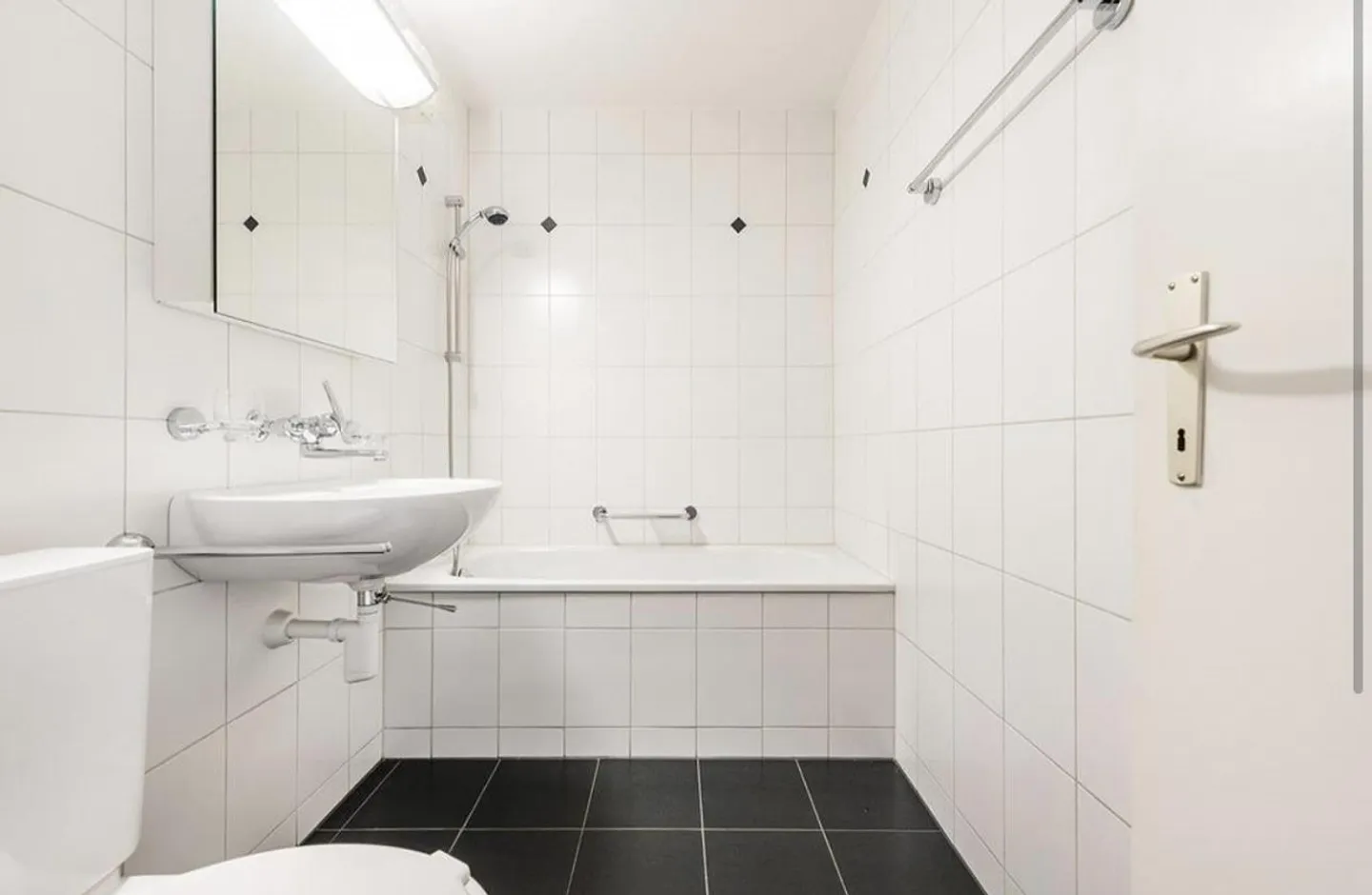 Luminoso appartamento di 2,5 stanze con balcone nel verde - Foto 6 di 7