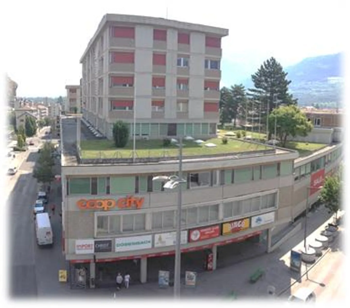 Posti auto in affitto in parcheggio sotterraneo nel centro di Sion - Foto 1 di 1
