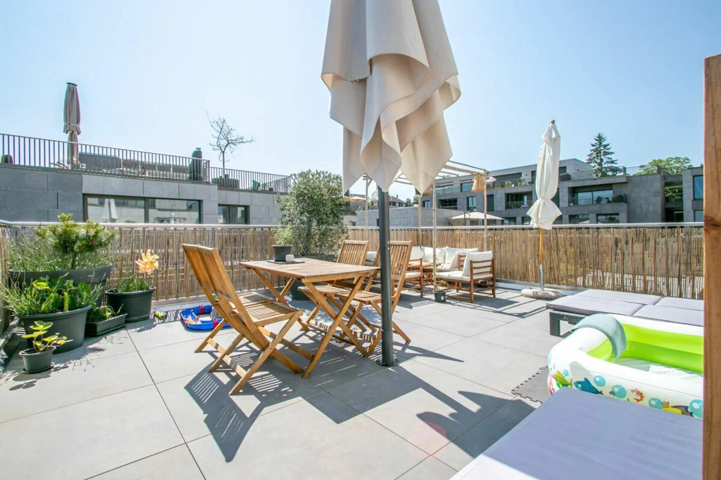 Maisonette moderne de 3,5 pièces au standard Minergie-P - rural, central et avec terrasse ensoleillée de 40 m² - Photo 7 sur 13