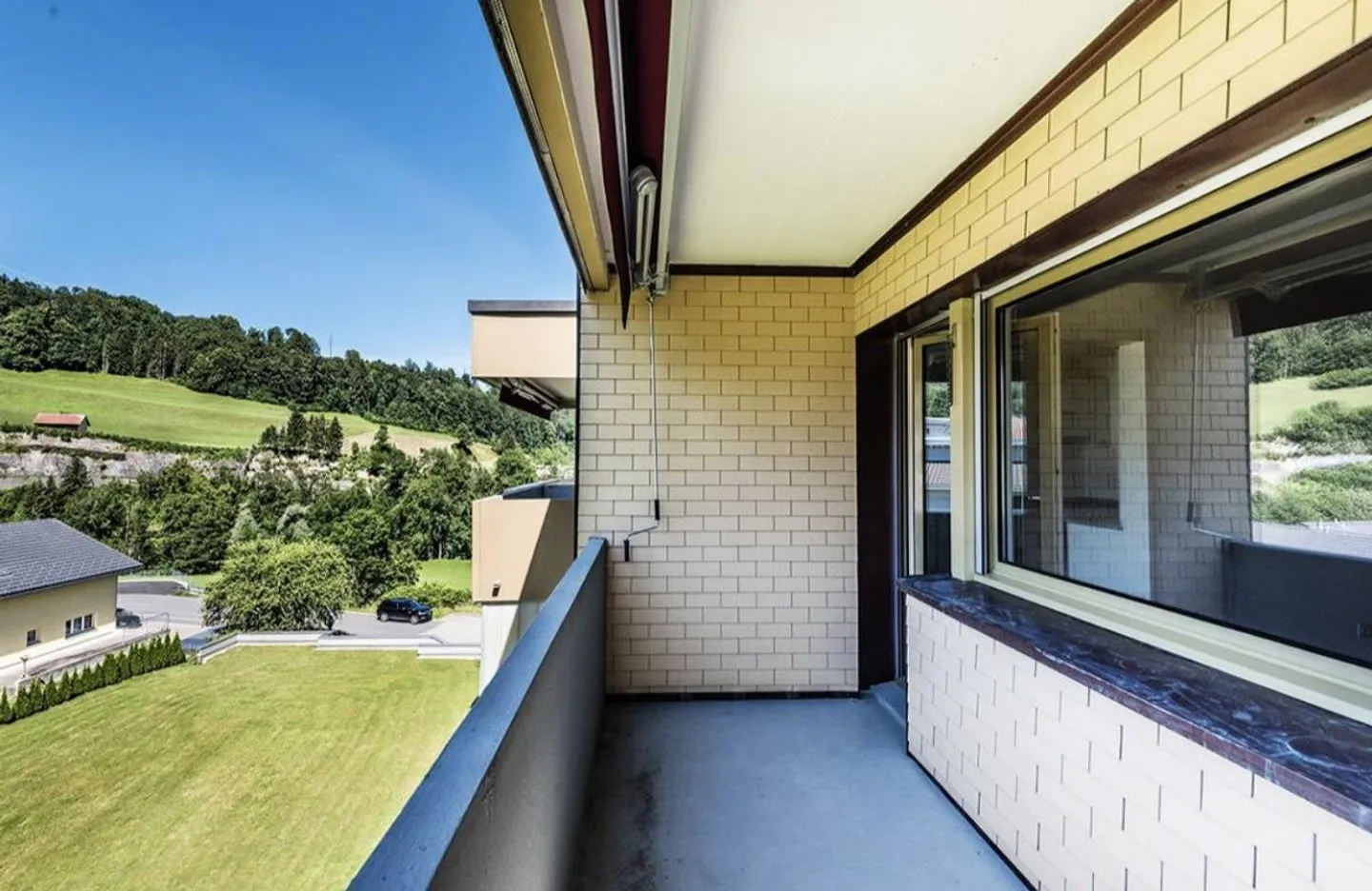 Luminoso appartamento di 2,5 stanze con balcone nel verde - Foto 7 di 7