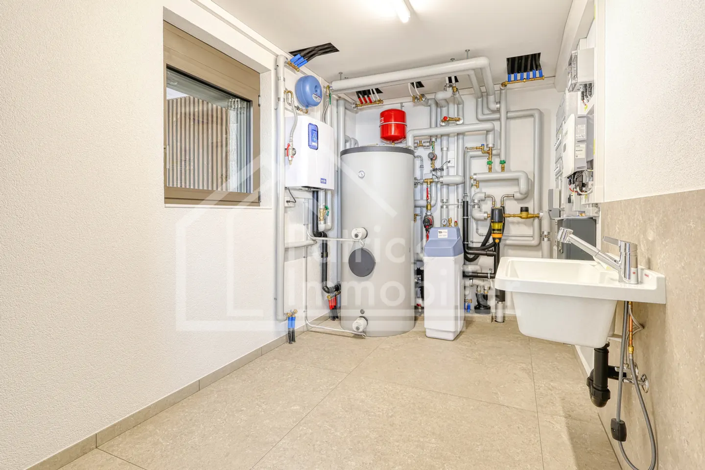 Zeitgenössische Luxusvilla mit freiem Blick in Montavon - Foto 31 von 33