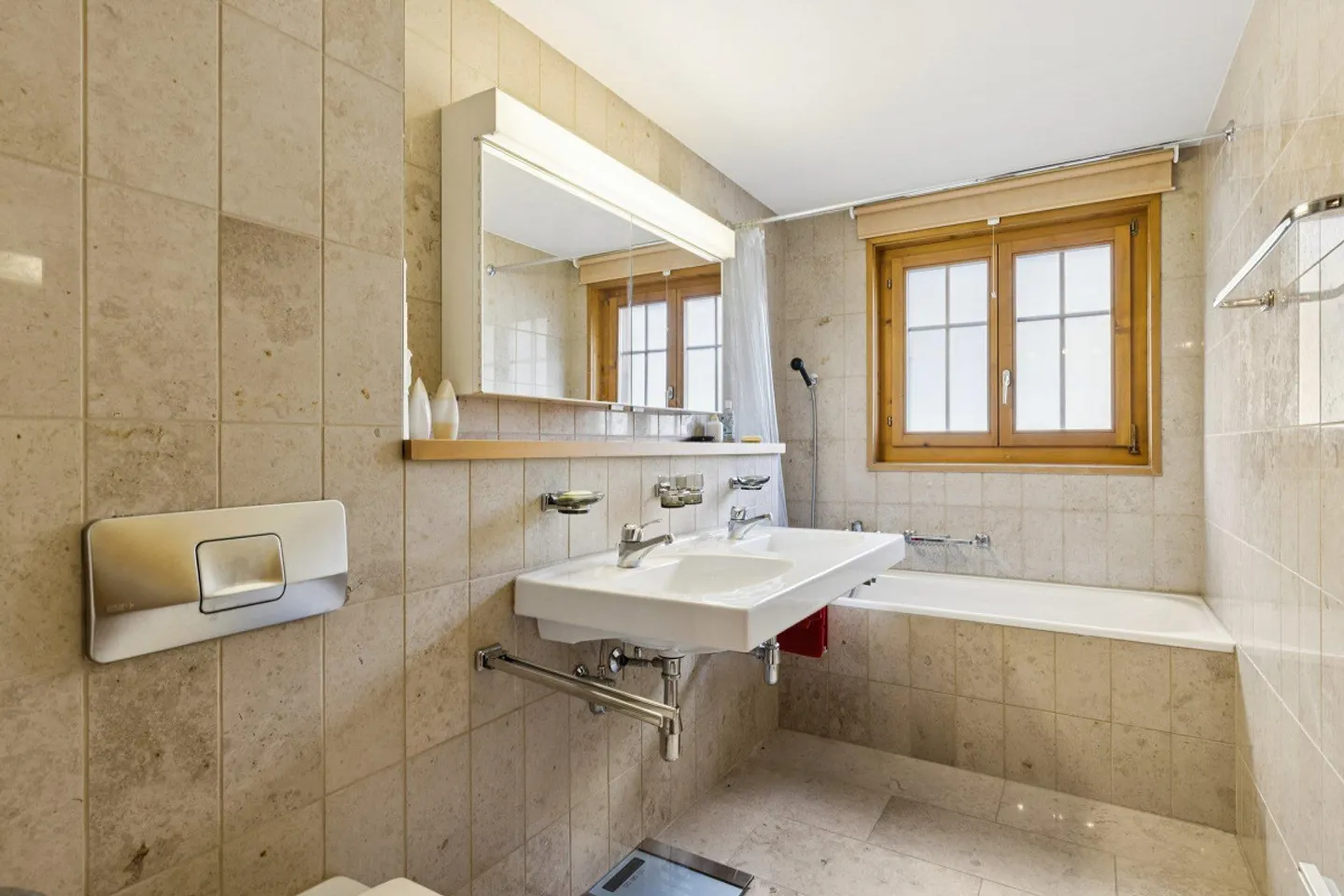 Charmante 4,5-Zimmer-Wohnung mit Bergblick - Foto 7 di 11