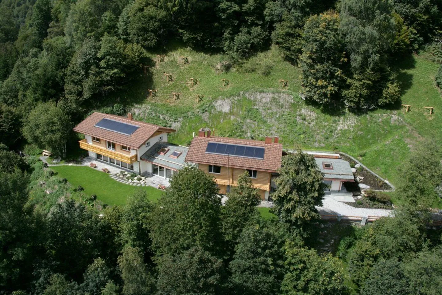 Alpine Eleganz - Exklusive Villa in den Bündner Bergen - Foto 2 von 13