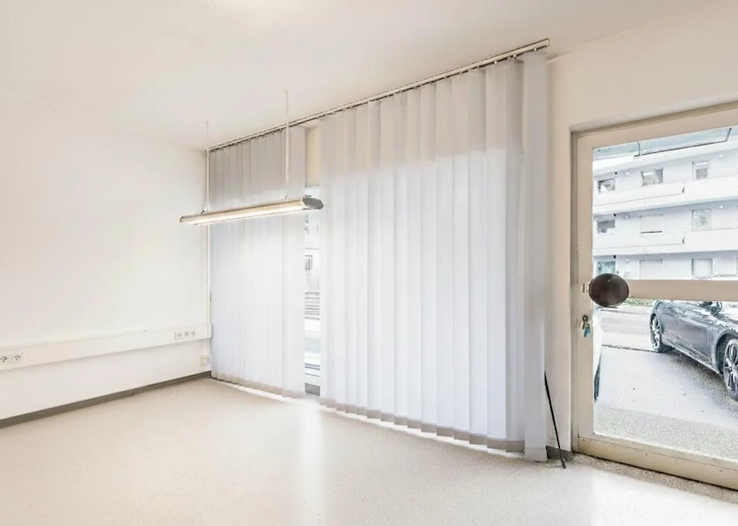 Il tuo centro bellezza a San Gallo - Perfetto per un centro estetico o un nail studio - Foto 2 di 5