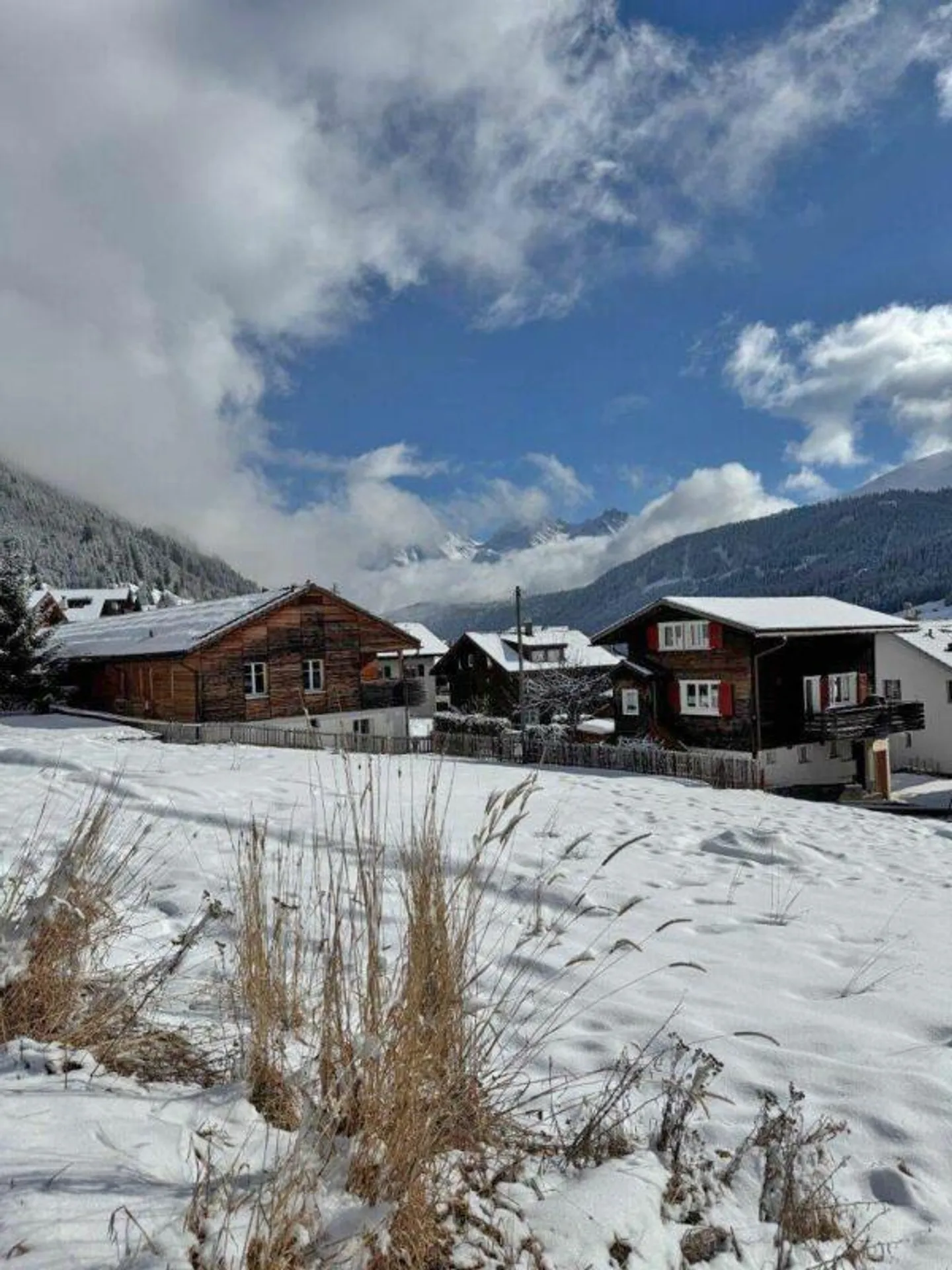 Terrain constructible au cœur de Sedrun avec 807 m2 en tant que résidence permanente - Photo 3 sur 5