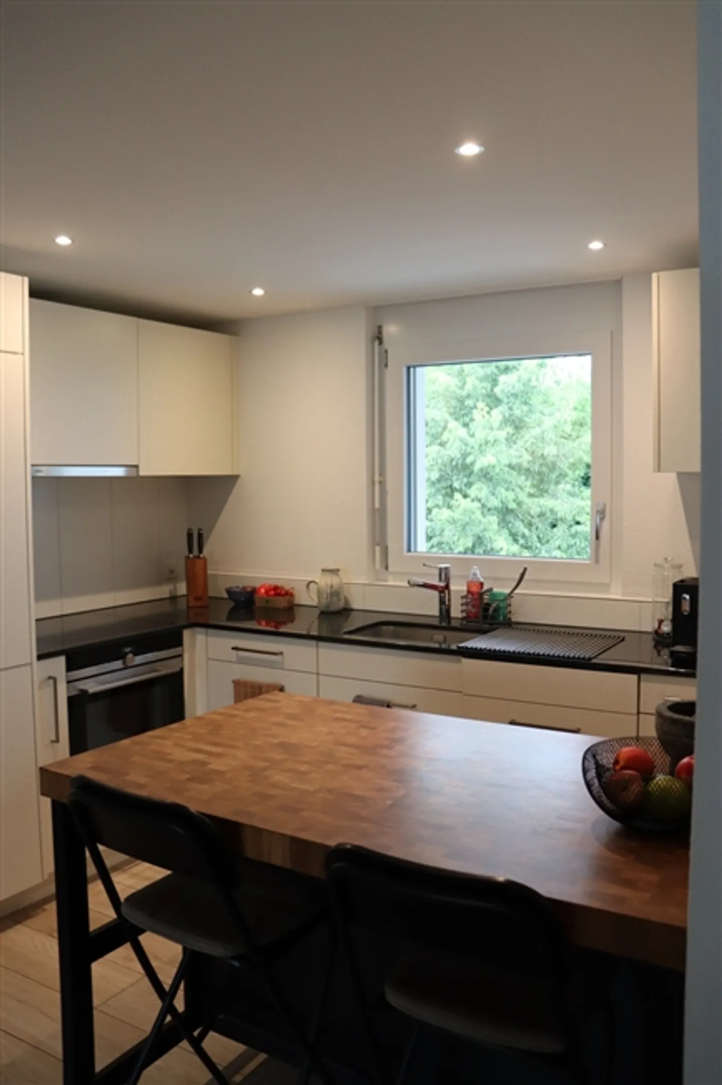 3½ STANZA APPARTAMENTO A SURSEE (LU), ARREDATO, TEMPORANEO - Foto 5 di 9