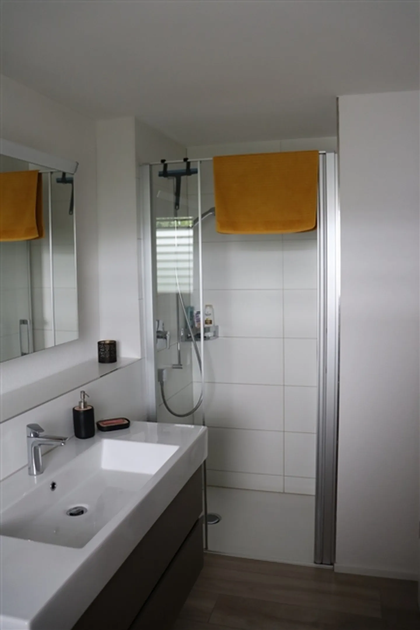 3½ STANZA APPARTAMENTO A SURSEE (LU), ARREDATO, TEMPORANEO - Foto 7 di 9