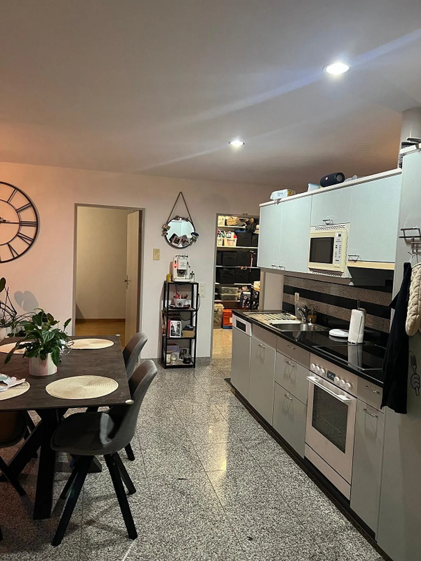 Charming Apartment in Brüttisellen - Photo 6 of 8
