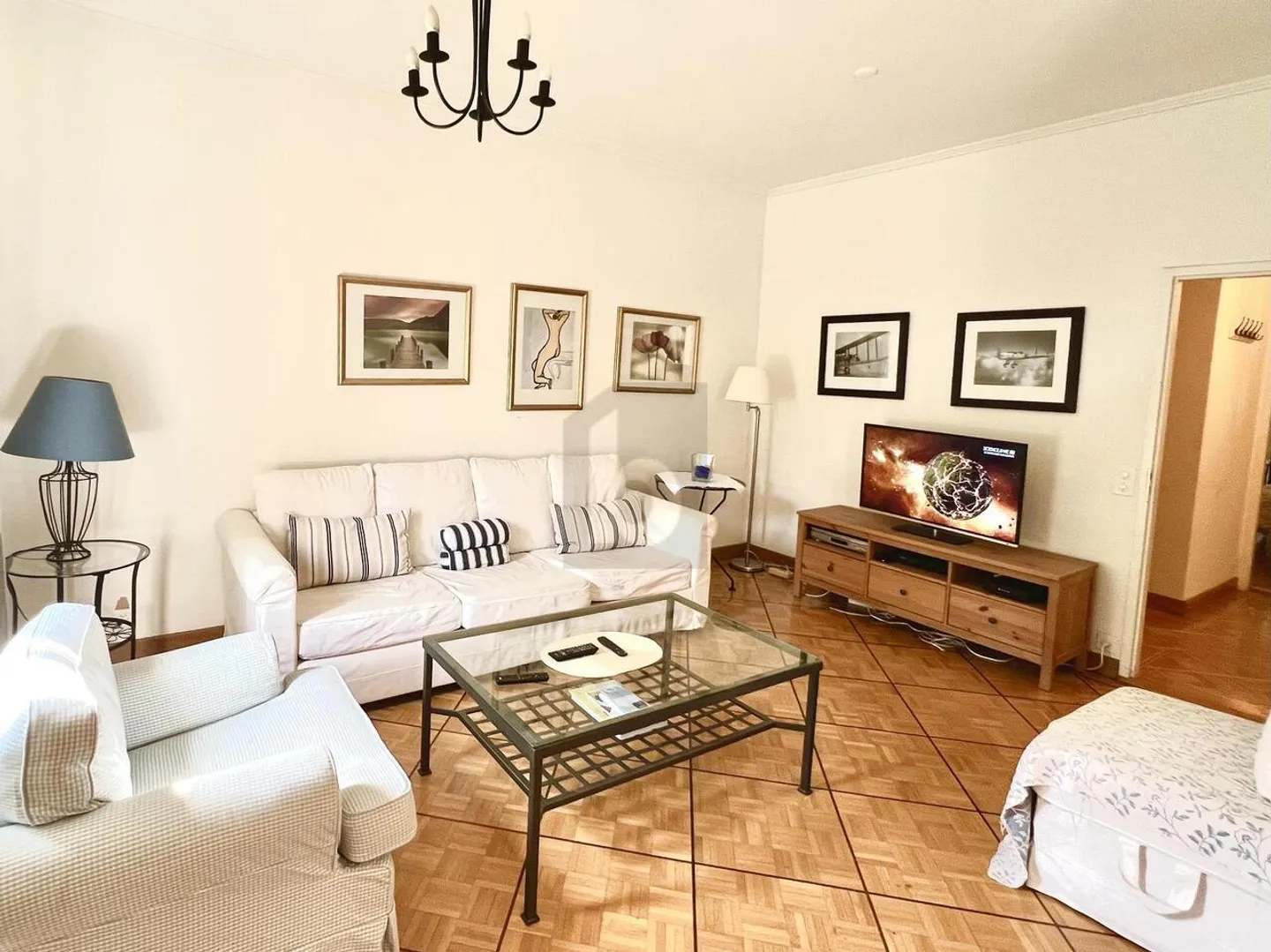 Charming Provençal Apartment - Photo 1 of 6